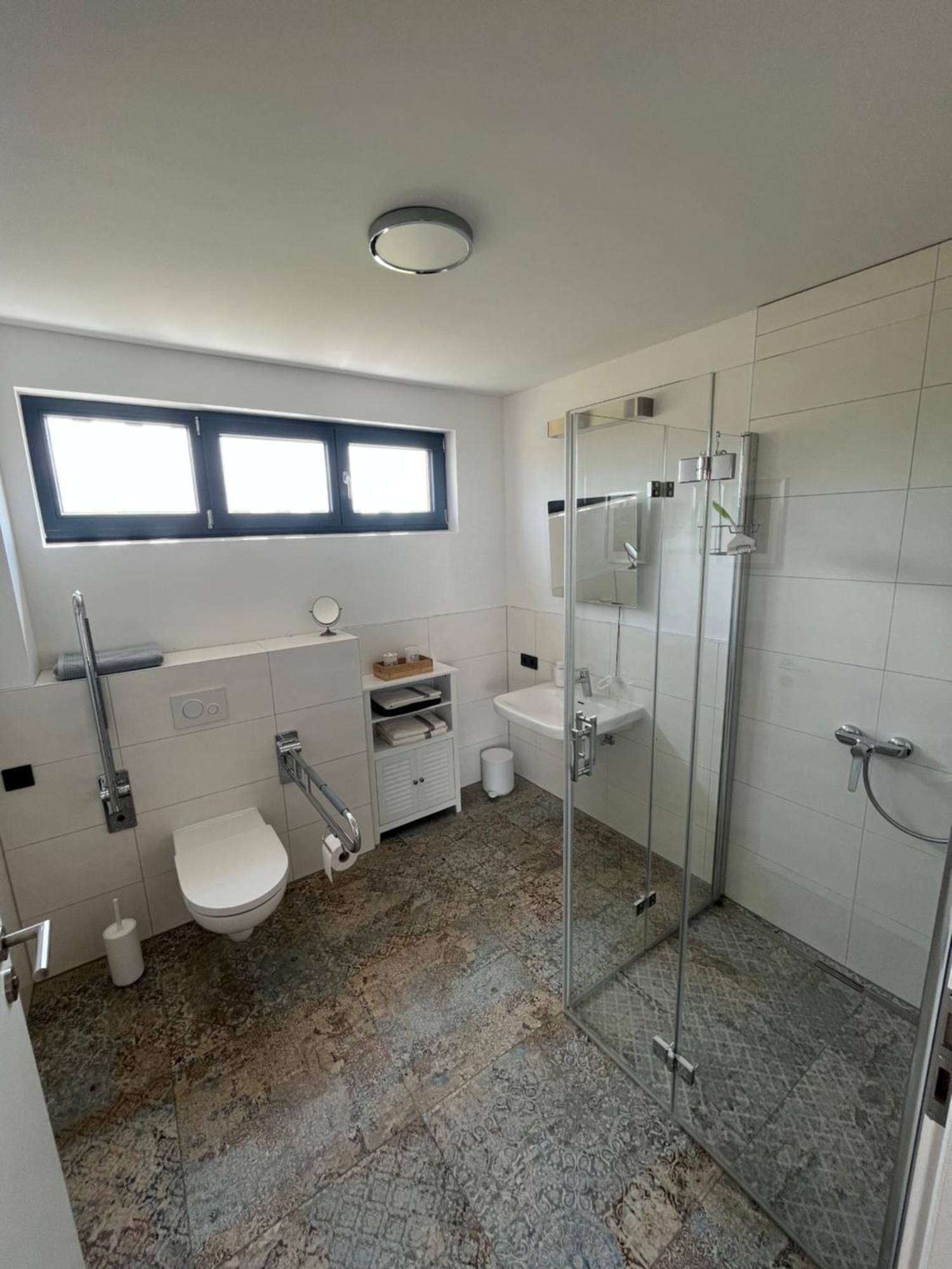 Moderne Barrierefreie Wohnung Auf Dem Land Bei Neuruppin Lichtenberg  المظهر الخارجي الصورة